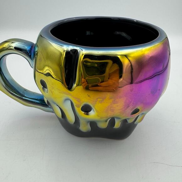 Disney One Bad Apple Iridescent Skull Mug 20oz Ceramic Halloween Villains - Picture 5 of 9